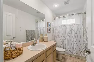 5414 Avenal Dr, Lutz, FL 33558 - Photo 33