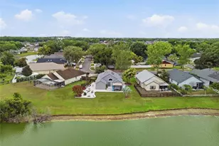 2018 Attaway Dr, Brandon, FL 33511 - Photo 31