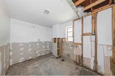 6235 Hampton Drive N, Saint Petersburg, FL 33710 - Photo 11