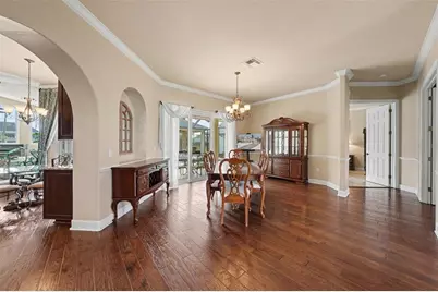 18817 Wimbledon Circle, Lutz, FL 33558 - Photo 9