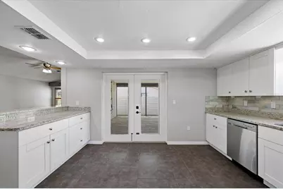 12836 Pineway Drive, Largo, FL 33773 - Photo 7