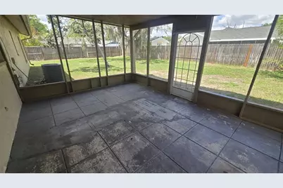 813 Senate Court, Tampa, FL 33613 - Photo 13