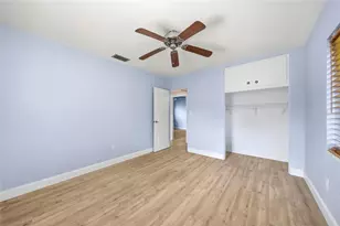 10871 Grove Terrace, Seminole, FL 33772 - Photo 13