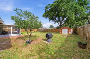 10871 Grove Terrace, Seminole, FL 33772 - Photo 23