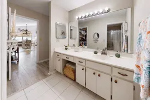 319 Linger Ln, Sun City Center, FL 33573 - Photo 17