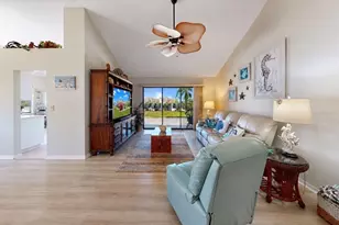319 Linger Ln, Sun City Center, FL 33573 - Photo 9