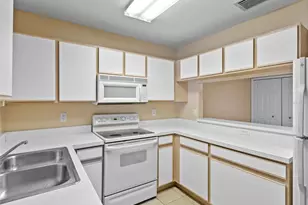 2209 Fluorshire Dr, Brandon, FL 33511 - Photo 13
