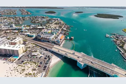 13304 Gulf Boulevard, Madeira Beach, FL 33708 - Photo 11