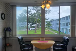 4715 Bay St NE, Saint Petersburg, FL 33703 - Photo 13