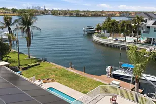 3876 Shore Acres Blvd NE, Saint Petersburg, FL 33703 - Photo 5