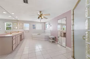 3876 Shore Acres Blvd NE, Saint Petersburg, FL 33703 - Photo 29