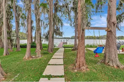 19207 Crooked Lane, Lutz, FL 33548 - Photo 3