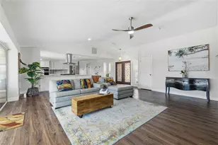 1997 Hawaii Ave NE, Saint Petersburg, FL 33703 - Photo 11