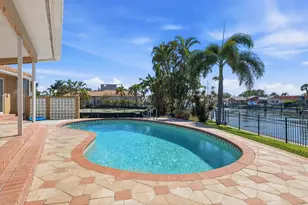 1997 Hawaii Ave NE, Saint Petersburg, FL 33703 - Photo 41