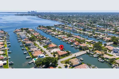 1997 Hawaii Avenue NE, Saint Petersburg, FL 33703 - Photo 57