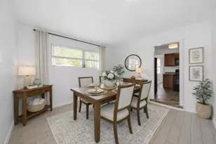 2545 32nd Ave N, Saint Petersburg, FL 33713 - Photo 9