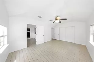 2545 32nd Ave N, Saint Petersburg, FL 33713 - Photo 15
