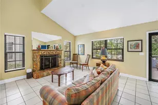 5861 Calais Blvd N, Saint Petersburg, FL 33714 - Photo 11