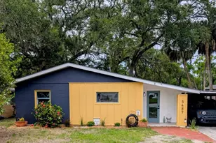 5487 70th Way N, Saint Petersburg, FL 33709 - Photo 1