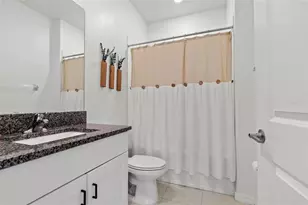 4720 Tuscan Loon Dr, Tampa, FL 33619 - Photo 15