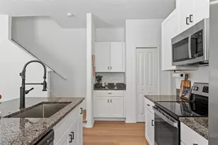 4720 Tuscan Loon Dr, Tampa, FL 33619 - Photo 11
