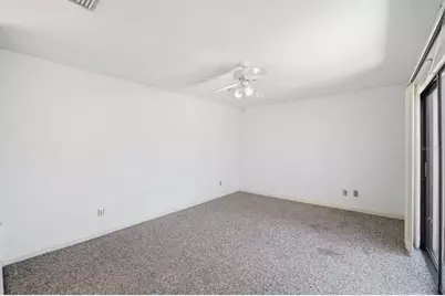 15446 E Pond Woods Drive #15446, Tampa, FL 33618 - Photo 9