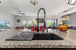10480 Hawks Landing Dr, Land O Lakes, FL 34638 - Photo 9