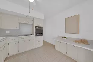 2401 Franciscan Dr, Clearwater, FL 33763 - Photo 9