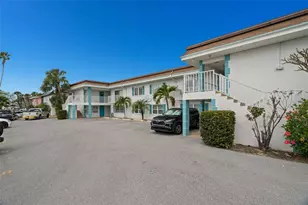 11655 3rd St E, Treasure Island, FL 33706 - Photo 1
