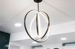 900 79th St S, Saint Petersburg, FL 33707 - Photo 11