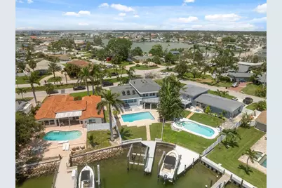 900 79th Street S, Saint Petersburg, FL 33707 - Photo 73