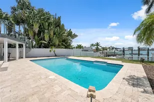 900 79th St S, Saint Petersburg, FL 33707 - Photo 57