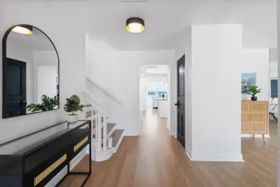 900 79th Street S, Saint Petersburg, FL 33707 - Photo 3