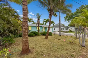117 41st Ave NE, Saint Petersburg, FL 33703 - Photo 3