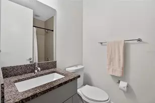 134 8th St N, Saint Petersburg, FL 33701 - Photo 13