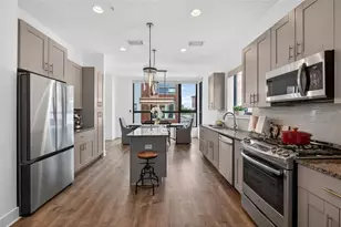 134 8th St N, Saint Petersburg, FL 33701 - Photo 5