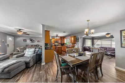 5042 Lake Charles Drive N, Kenneth City, FL 33709 - Photo 9