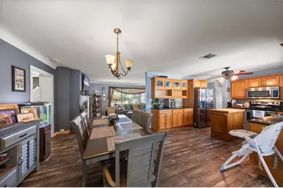 5042 Lake Charles Drive N, Kenneth City, FL 33709 - Photo 5