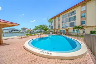121 Island Way, Clearwater Beach, FL 33767 - Photo 37