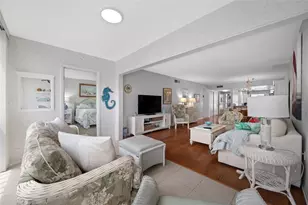 121 Island Way, Clearwater Beach, FL 33767 - Photo 19