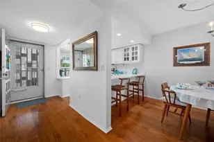121 Island Way, Clearwater Beach, FL 33767 - Photo 9