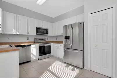 34902 Teeview Lane, Zephyrhills, FL 33541 - Photo 9