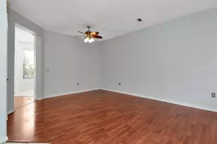 34902 Teeview Ln, Zephyrhills, FL 33541 - Photo 3