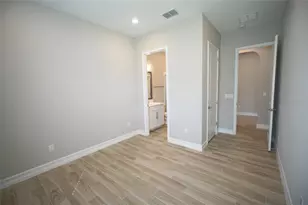 19817 Cypress Bridge Dr, Odessa, FL 33556 - Photo 5