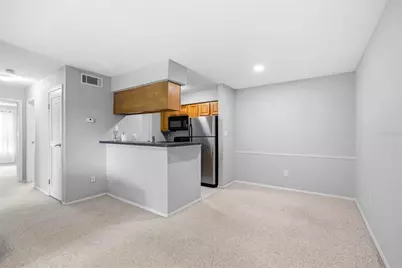 9100 Dr Martin Luther King Jr Street N #406, Saint Petersburg, FL 33702 - Photo 7