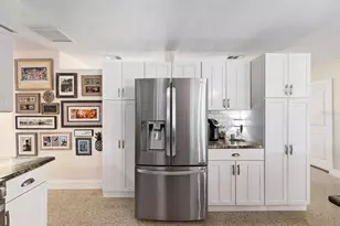 1100 36th Ave NE, Saint Petersburg, FL 33704 - Photo 11