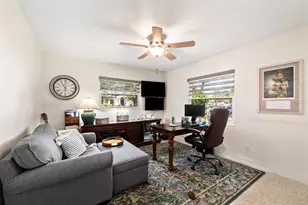 1100 36th Ave NE, Saint Petersburg, FL 33704 - Photo 5