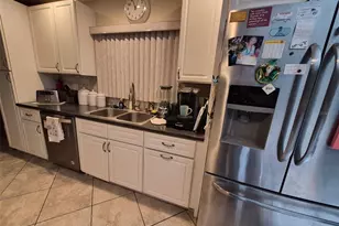 11738 96th Pl, Seminole, FL 33772 - Photo 5