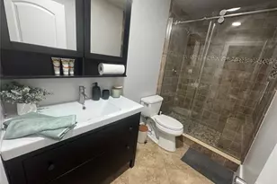 1400 Gandy Blvd N, Saint Petersburg, FL 33702 - Photo 11