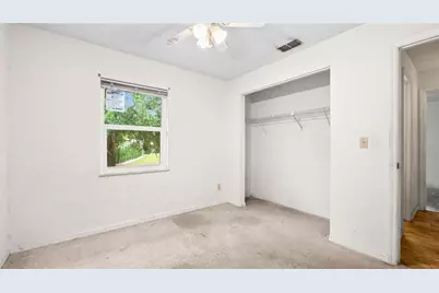 5112 Bernadette Drive, Zephyrhills, FL 33541 - Photo 13